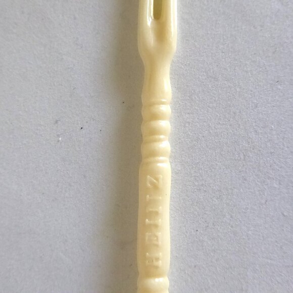 VINTAGE ANTIQUE 4.5” HEINZ BRAND PLASTIC HORS D’OEUVRES PICKLE JAR FORK PICK - Picture 5 of 7